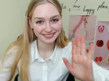 See _mademoiselle_e online Now @ seximation.com