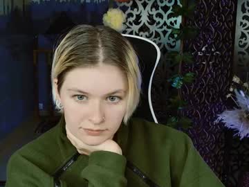 See Chillsnail online Now @ seximation.com