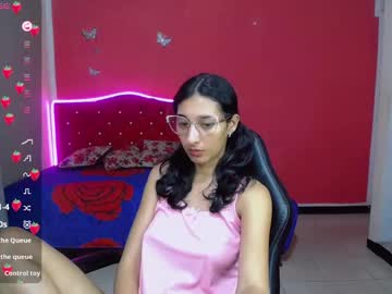 See Inocent_luna online Now @ seximation.com