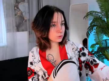 See Lilithlunna online Now @ seximation.com