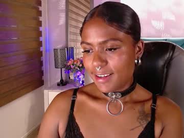 See Lucie_harper online Now @ seximation.com