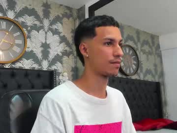 See Marcus_jeron online Now @ seximation.com