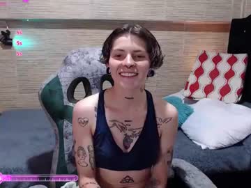 See Pretty_cristal22 online Now @ seximation.com