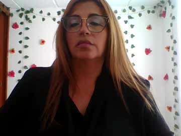 See Rossanalionheart online Now @ seximation.com