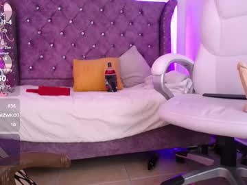 See Zoe_smith7 online Now @ seximation.com